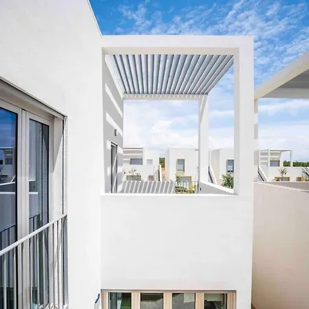 Brand New 3 Ensuite Bedrooms Deluxe In Vilamoura 4* Quarteira